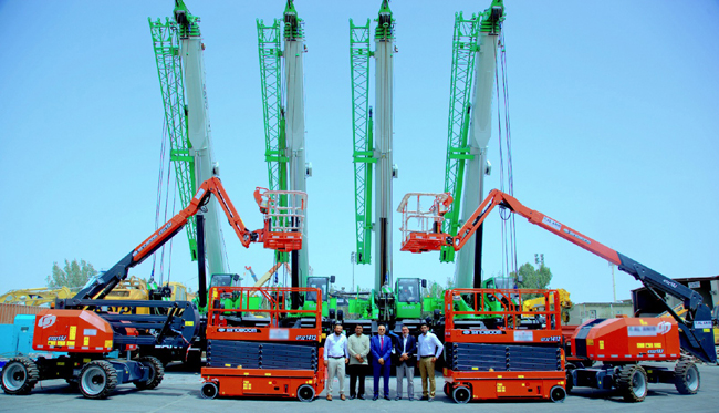 坐标卡塔尔，耀眼的“星邦红”闪耀卡塔尔，分分钟拍大片的赶脚。