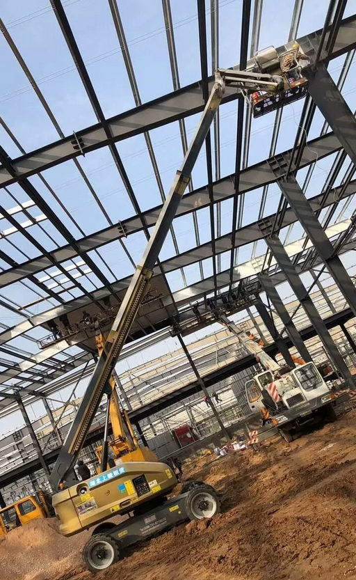 ▲星邦重工GTBZ18J作业于湖北某钢结构建筑